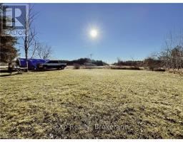 0 NAPANEE ROAD, tweed, Ontario