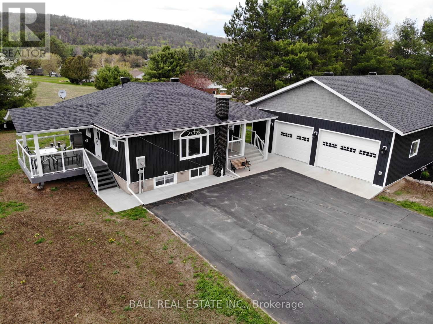 126 SOUTH BAPTISTE LAKE ROAD, bancroft, Ontario