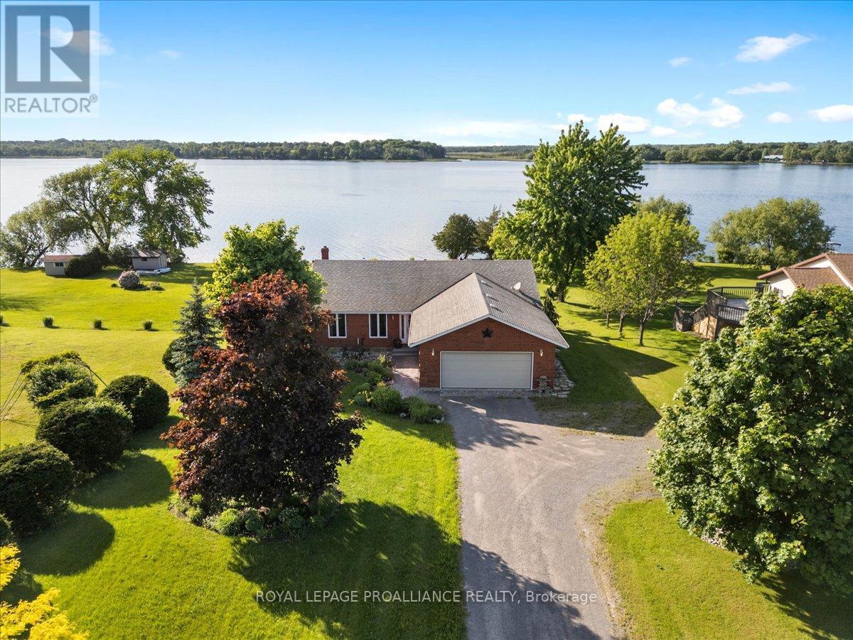 1530 COUNTY RD 35, prince edward county (sophiasburgh), Ontario