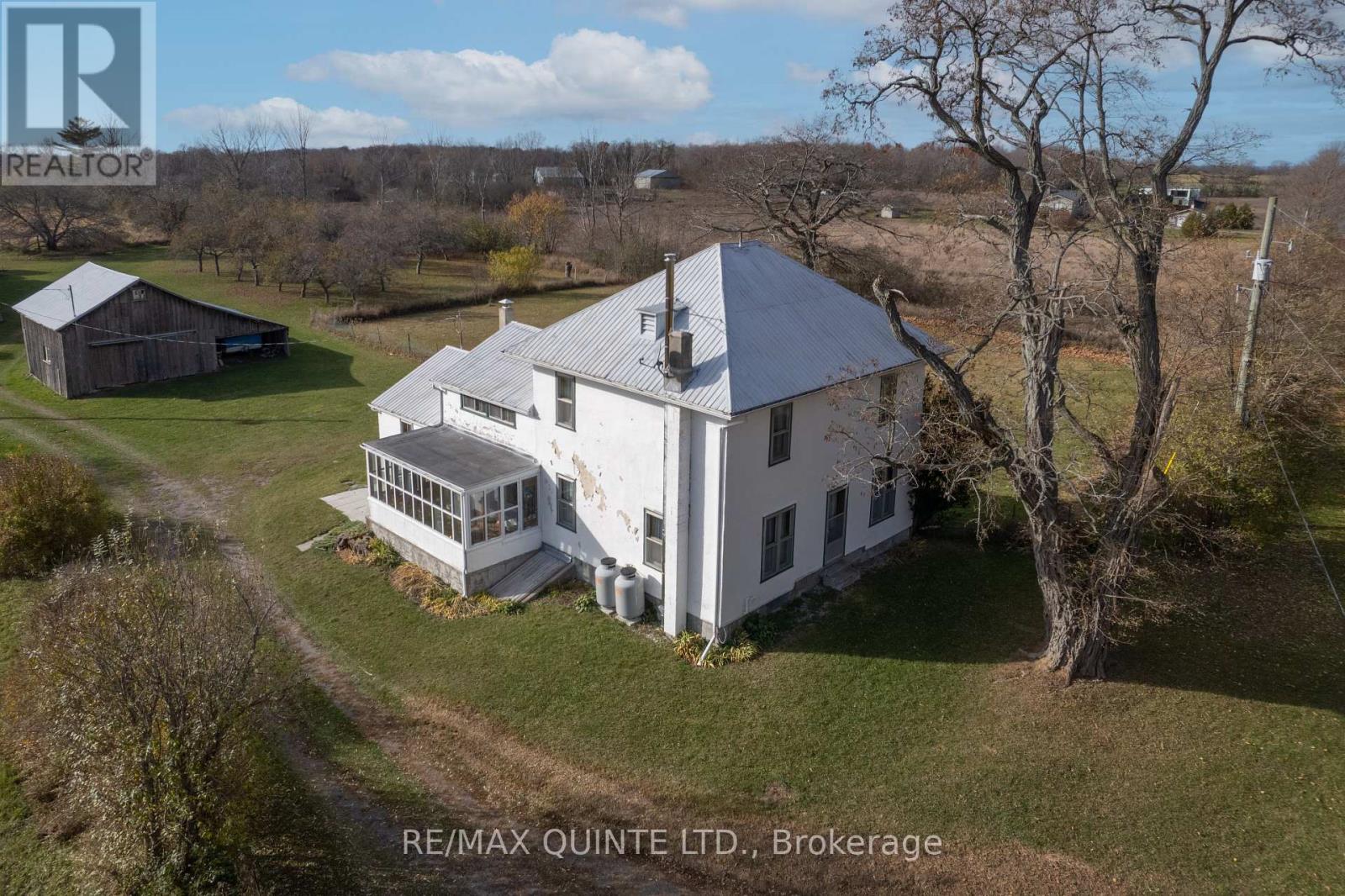 381 PARTRIDGE HOLLOW ROAD, prince edward county (hillier), Ontario