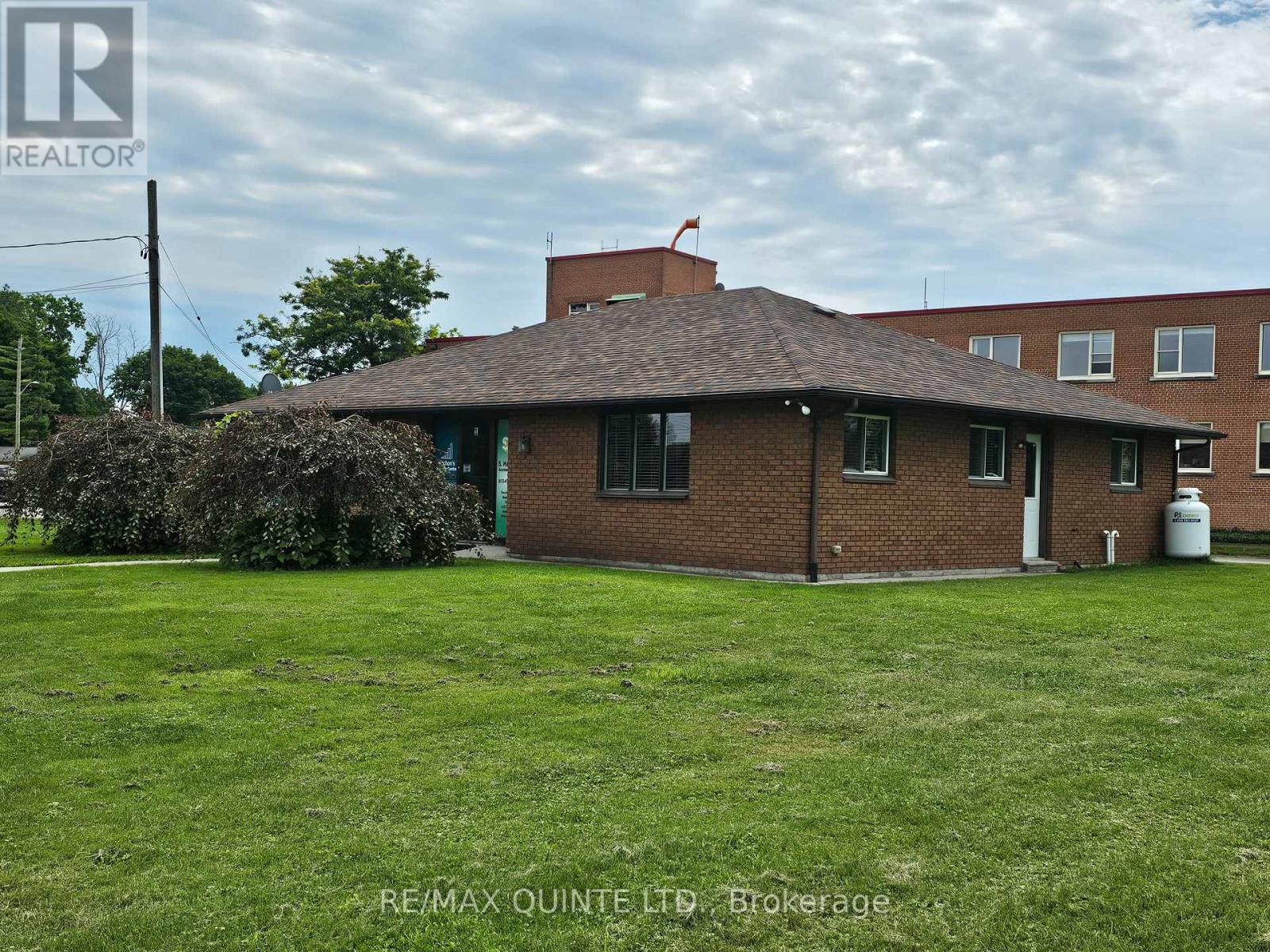 1 MCFARLAND DRIVE, prince edward county (picton), Ontario