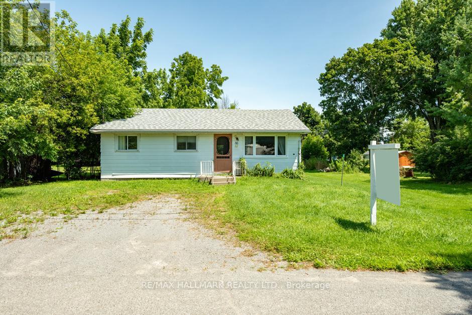 36 SQUIRES STREET, prince edward county (ameliasburgh), Ontario