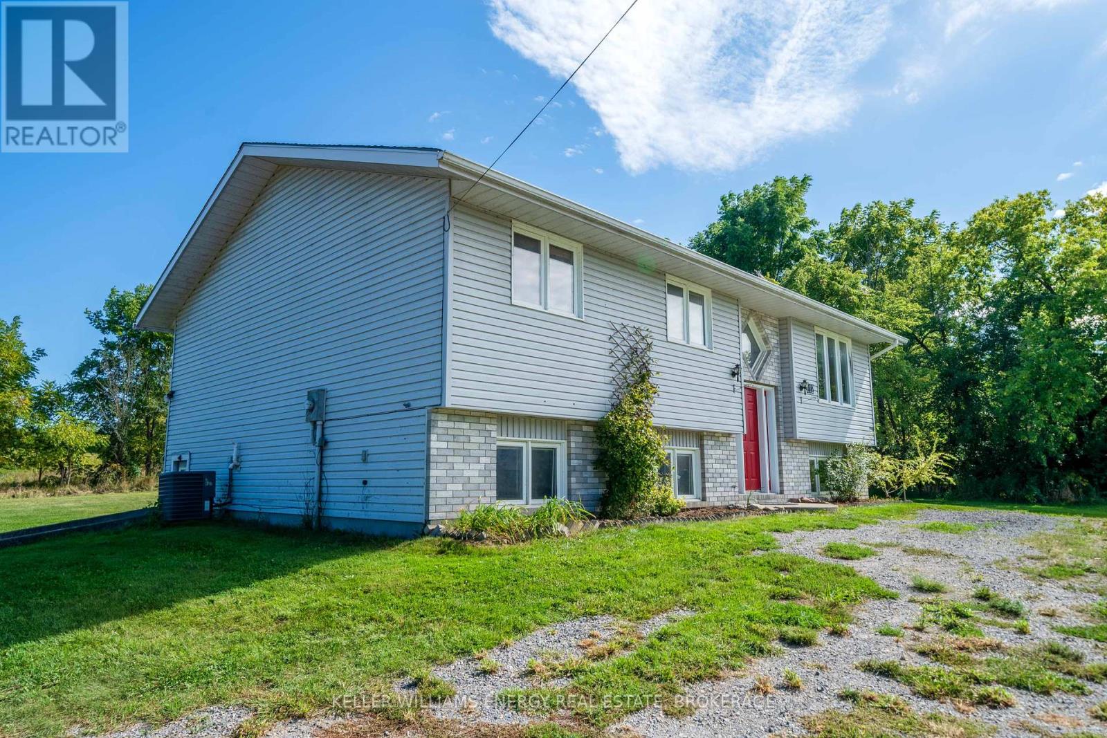 12699 LOYALIST PARKWAY, prince edward county (picton), Ontario