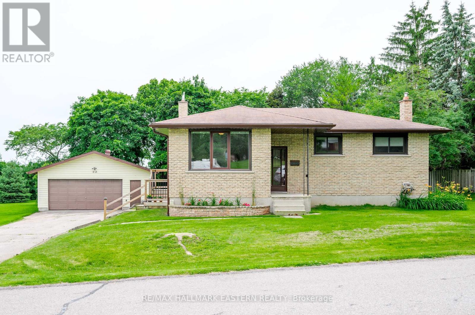 815 STEWART DRIVE, peterborough (ashburnham), Ontario