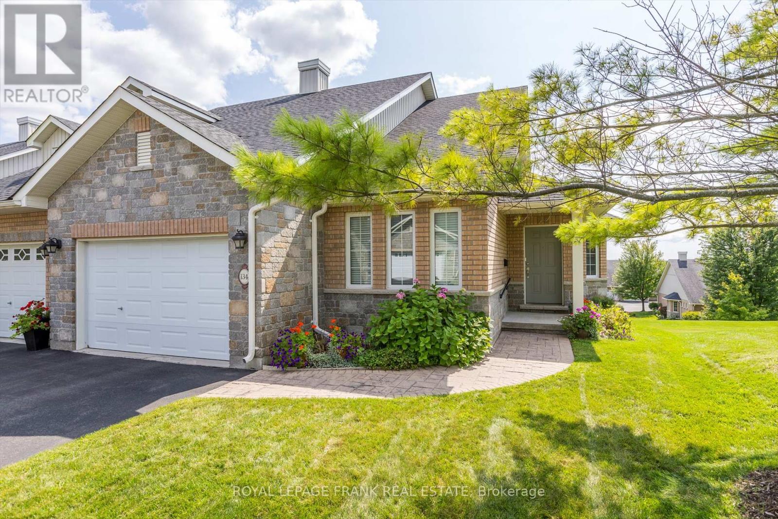 134 VILLAGE CRESCENT, peterborough (monaghan), Ontario