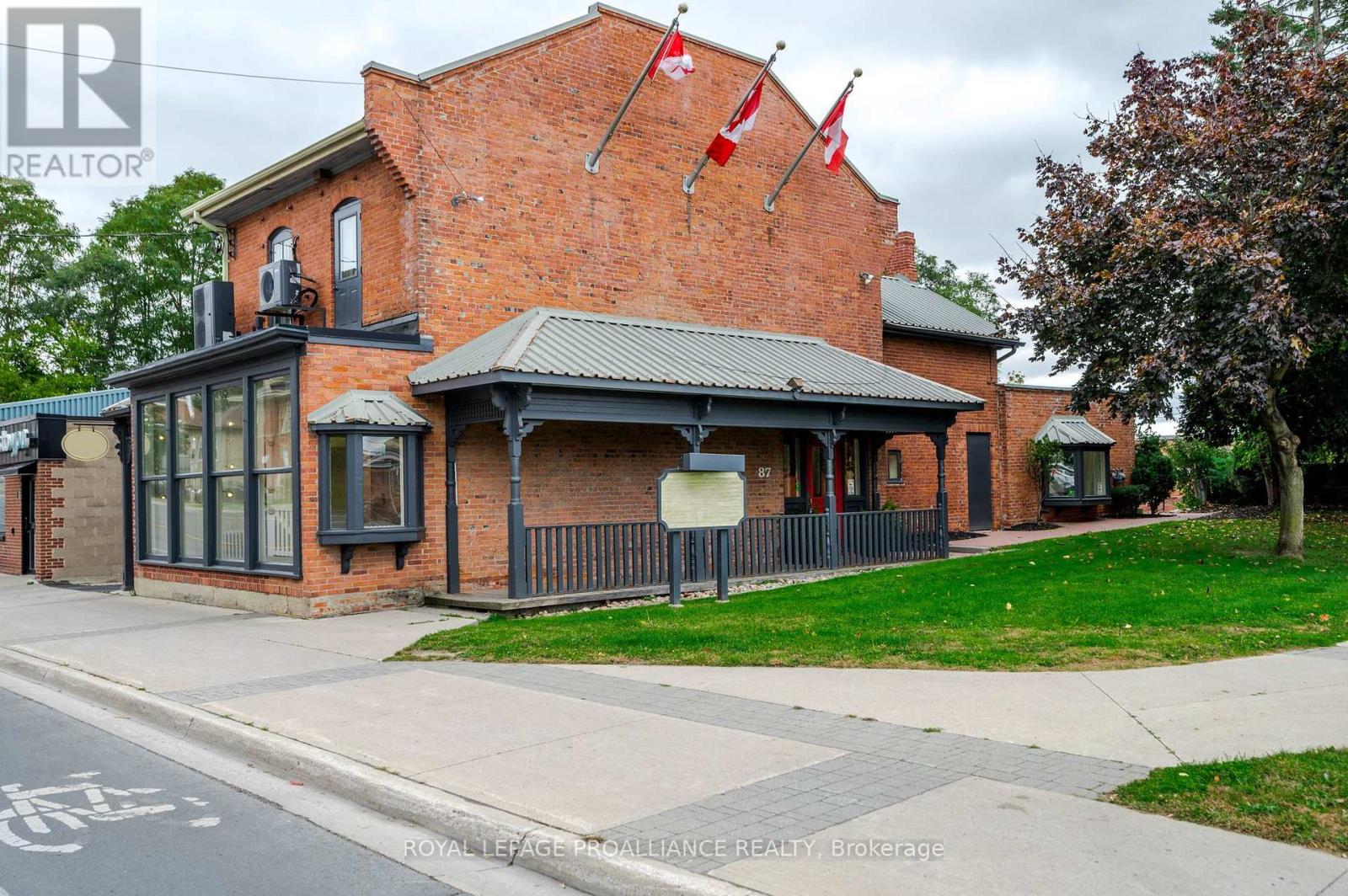 87 HUNTER STREET W, peterborough (downtown), Ontario